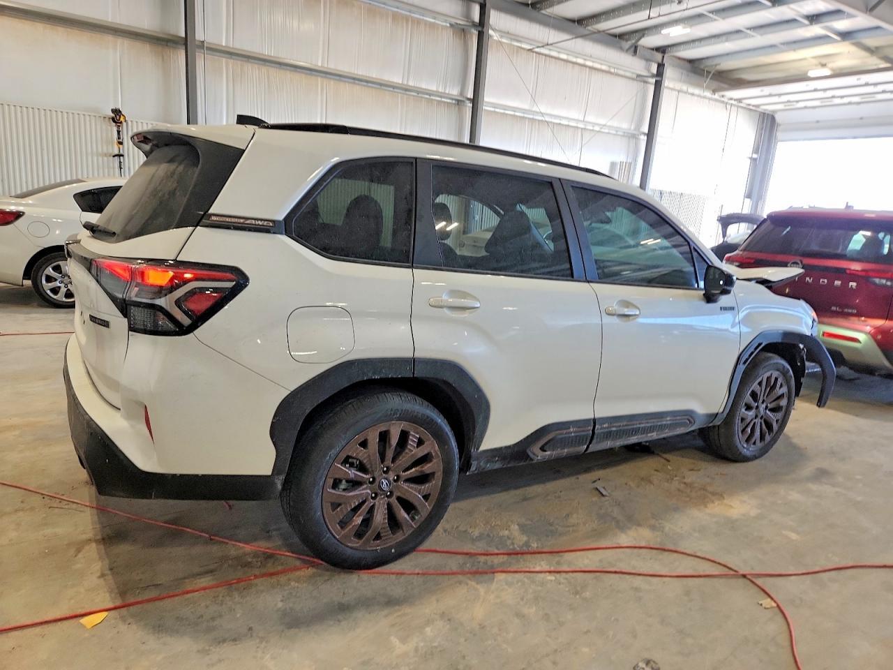 2025 Subaru Forester Sport - Фото 3