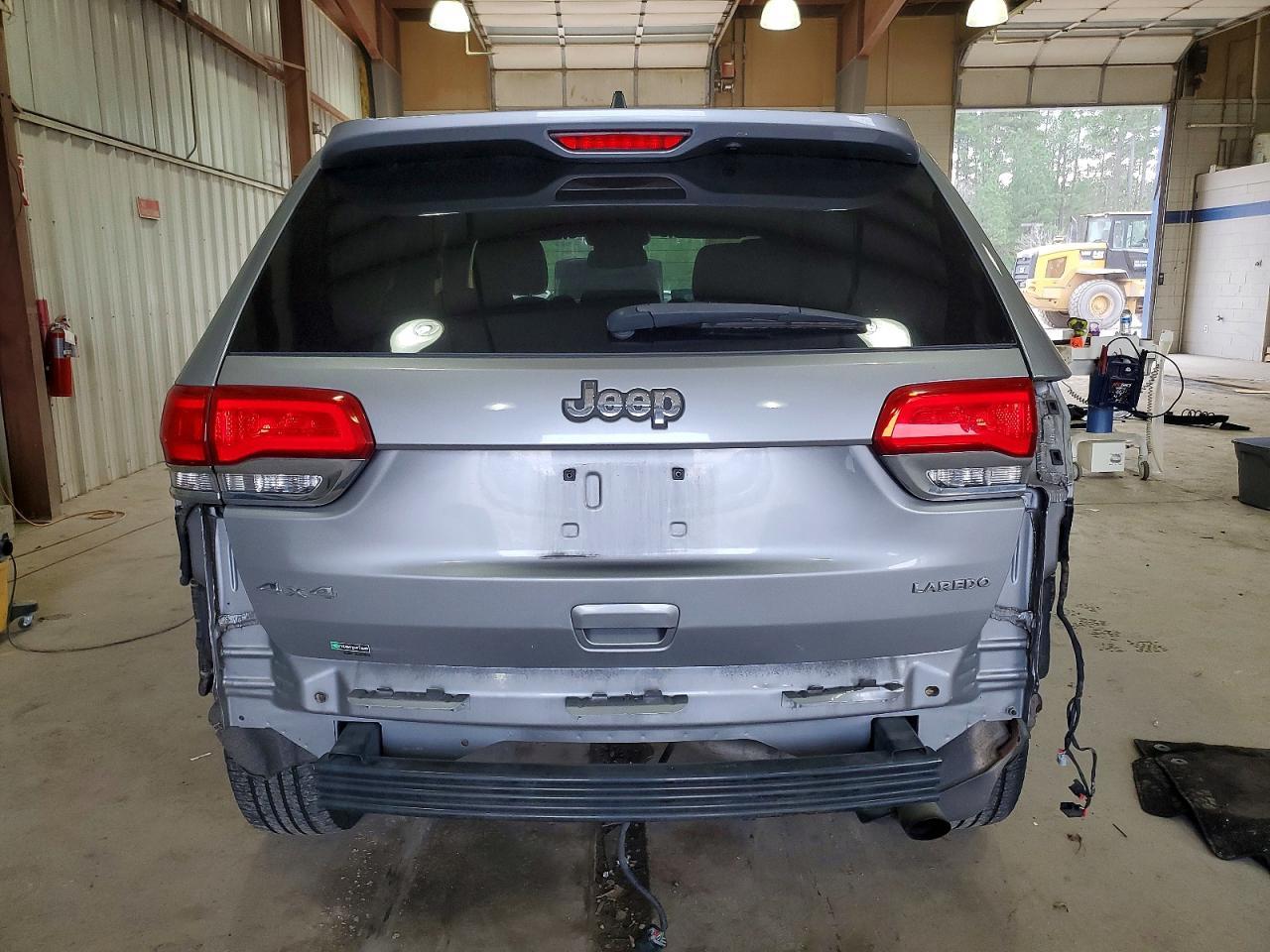 2016 Jeep Grand Cherokee Laredo - Фото 6