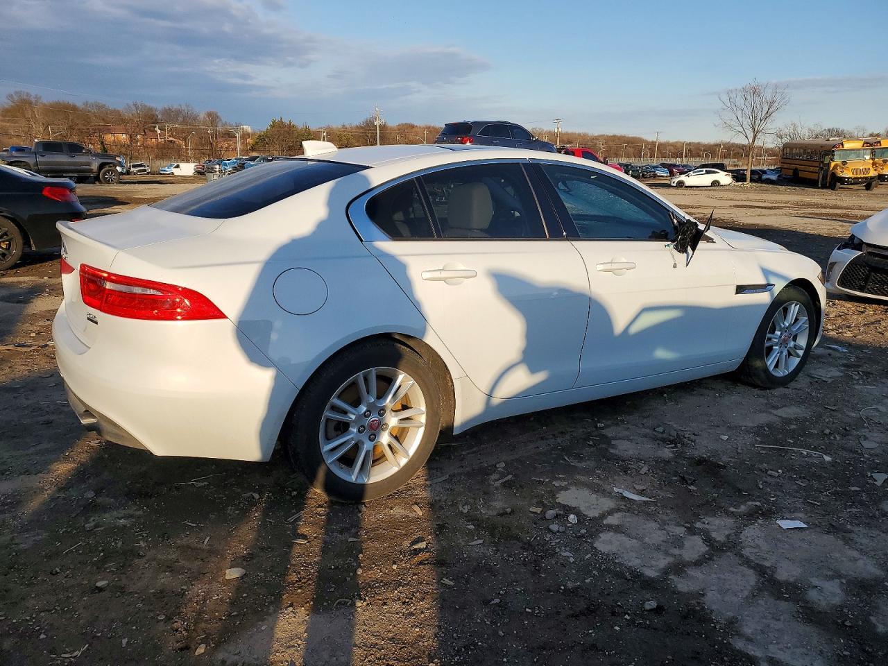 2018 Jaguar Xe Premium - Image 3