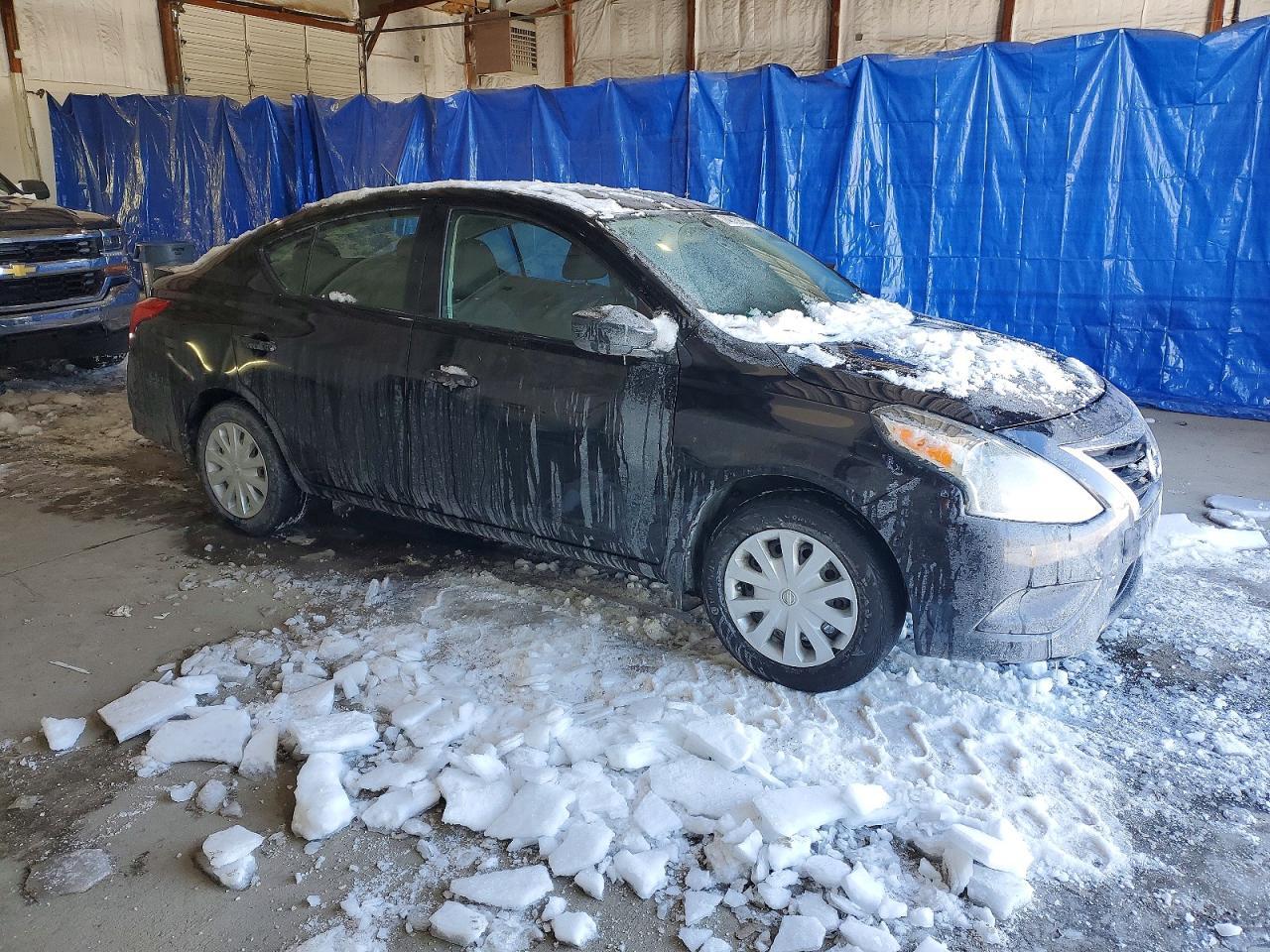 2019 Nissan Versa S - Фото 4
