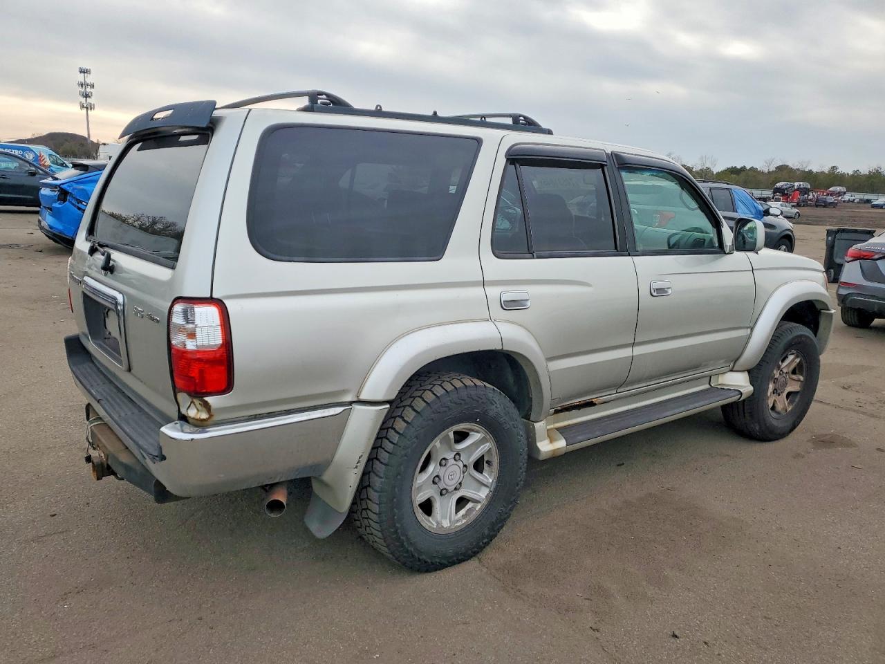 2002 Toyota 4Runner Sr5 - Фото 3