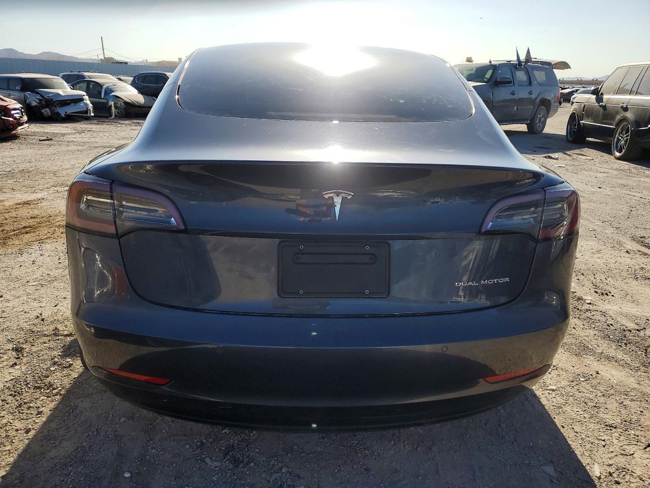 2022 Tesla Model 3 - Image 6