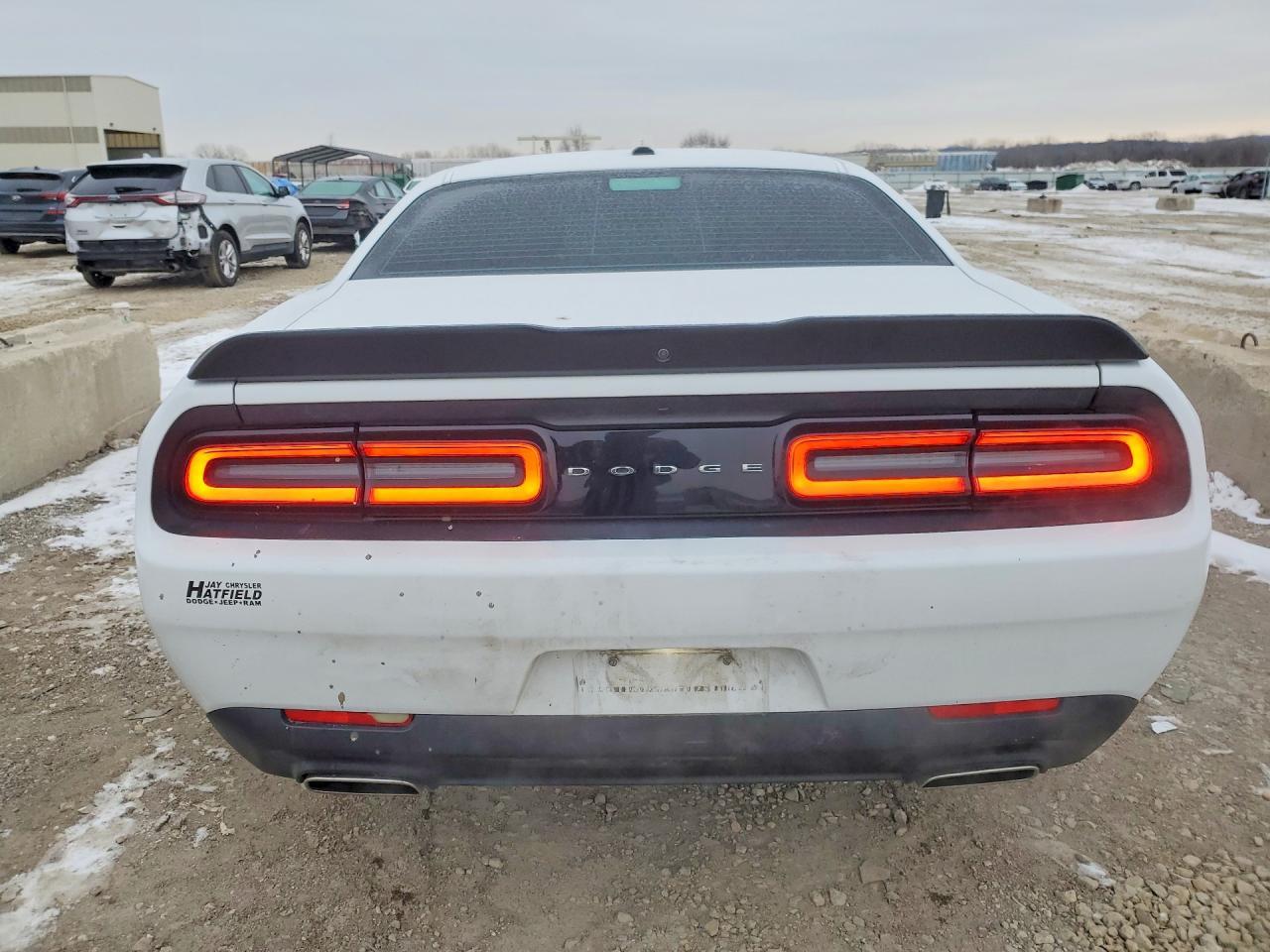 2023 Dodge Challenger Sxt - Image 6