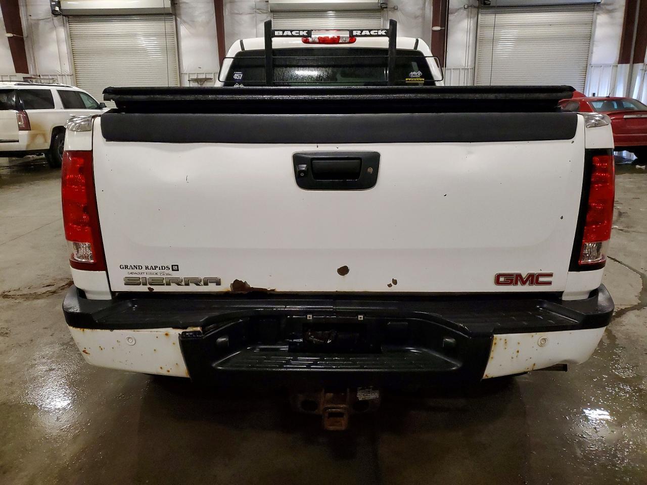 2011 GMC Sierra K2500 Denali - Image 6