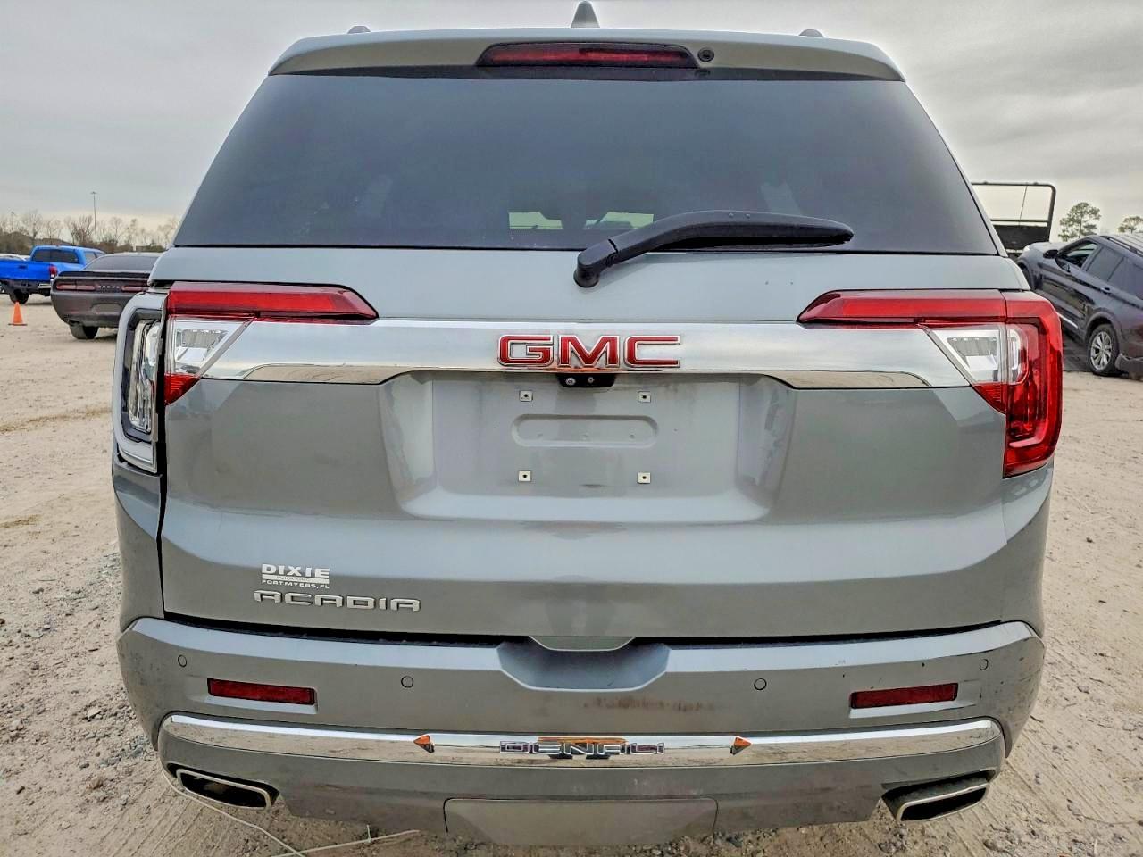 2023 GMC Acadia Denali - Фото 6