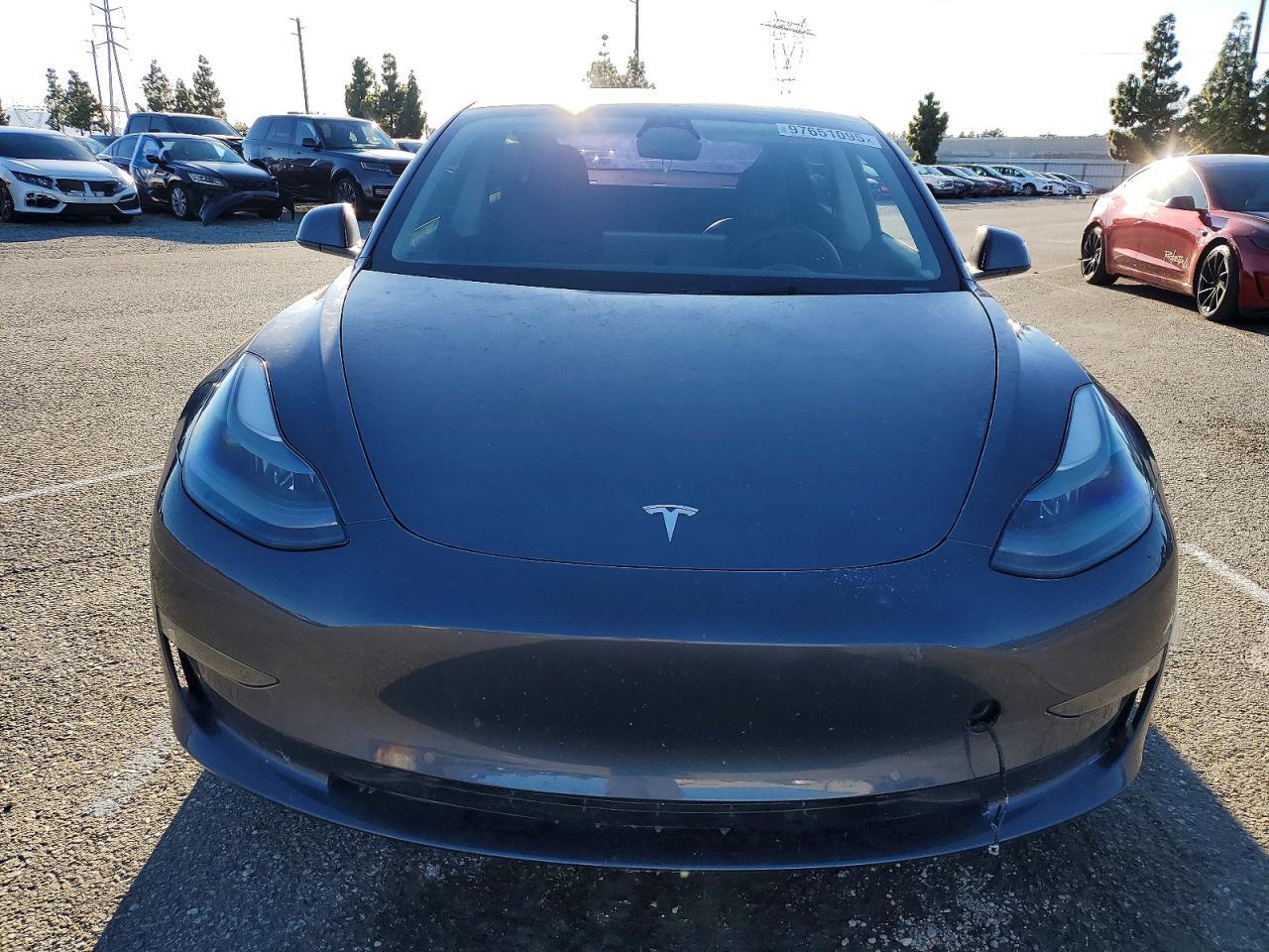 2022 Tesla Model 3 - Фото 5