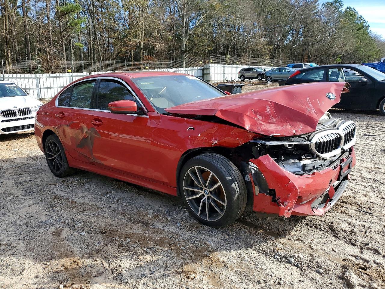 2019 BMW 330Xi - Фото 4