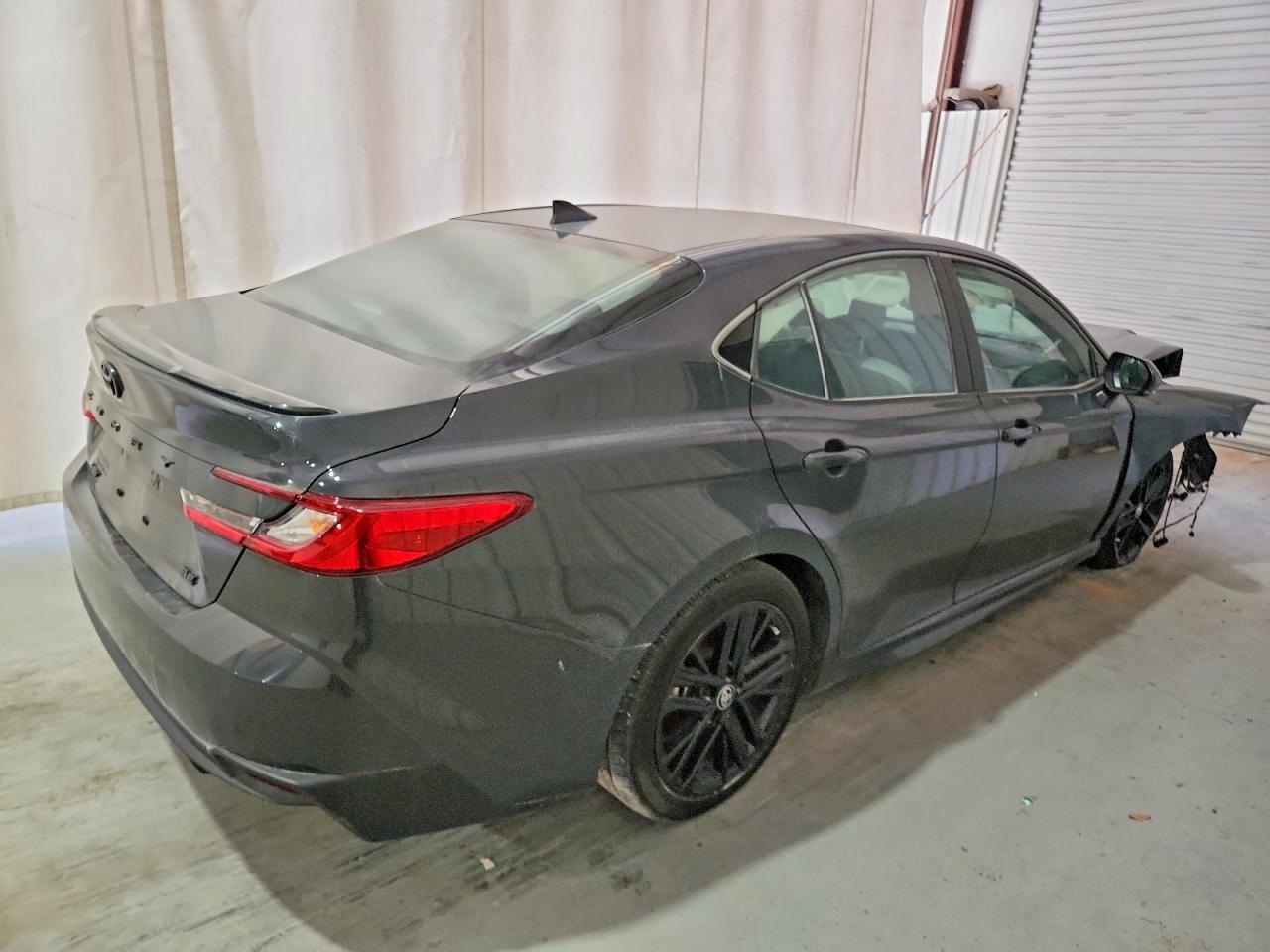 2025 Toyota Camry Xse - Фото 3