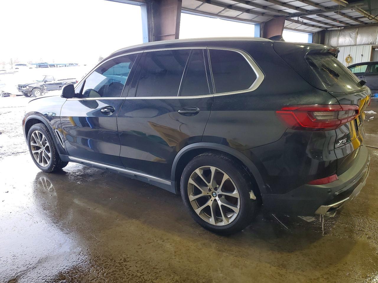 2019 BMW X5 xDrive40I - Image 2