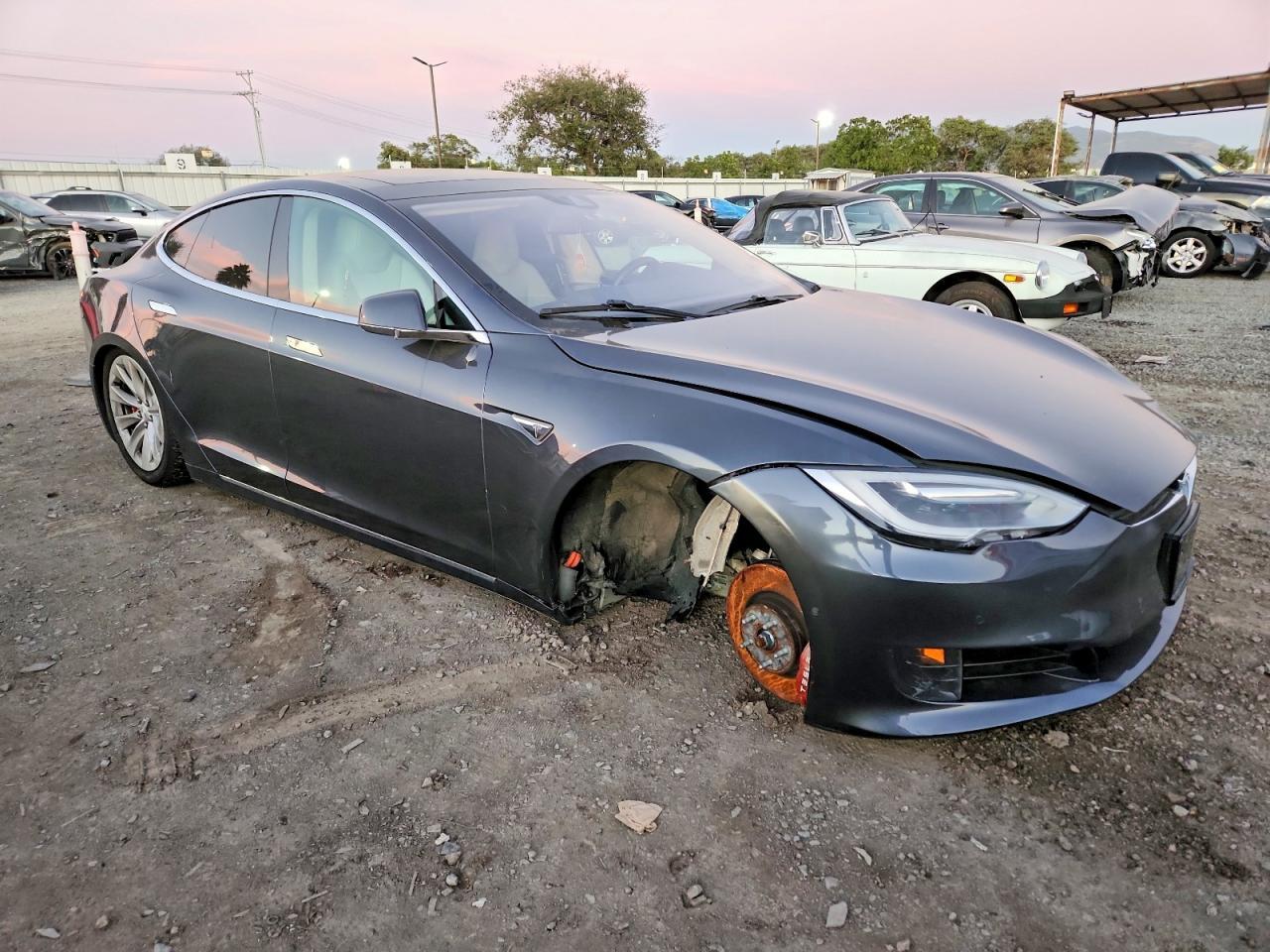 2016 Tesla Model S - Фото 4