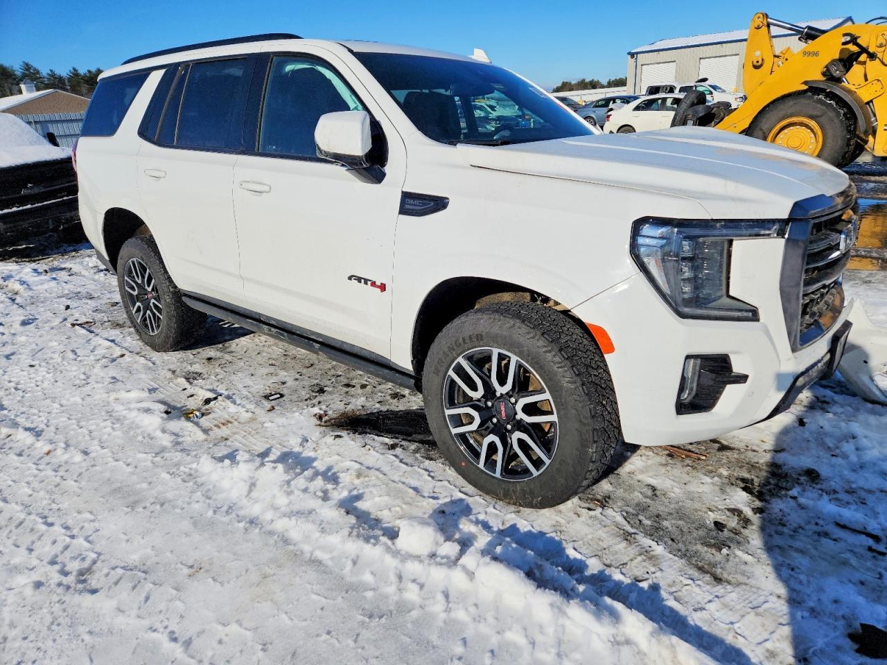 2024 GMC Yukon At4 - Фото 4
