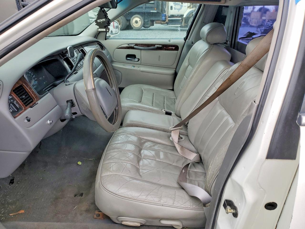 1998 Lincoln Town Car Limousine - Фото 7