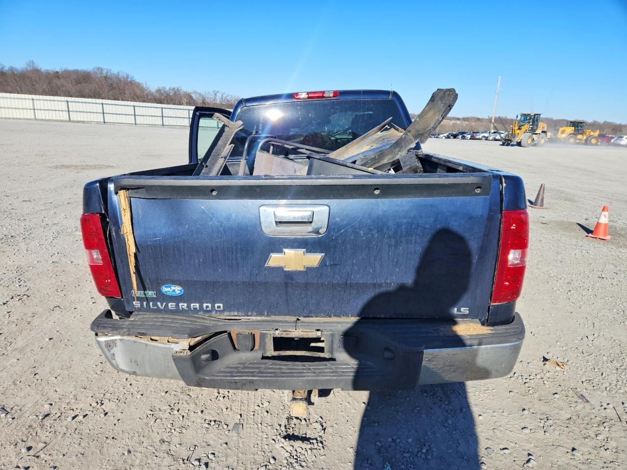 2011 Chevrolet Silverado K1500 Ls - Image 6