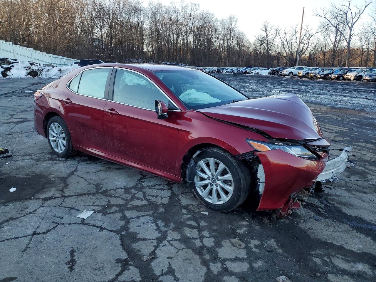 2020 Toyota Camry Le - Image 4
