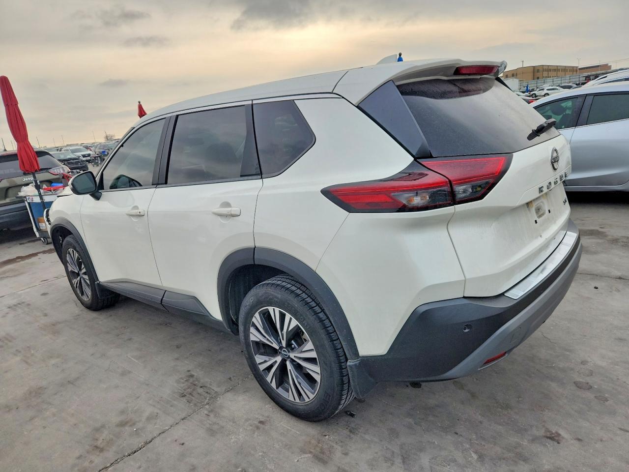 2023 Nissan Rogue Sv - Фото 2