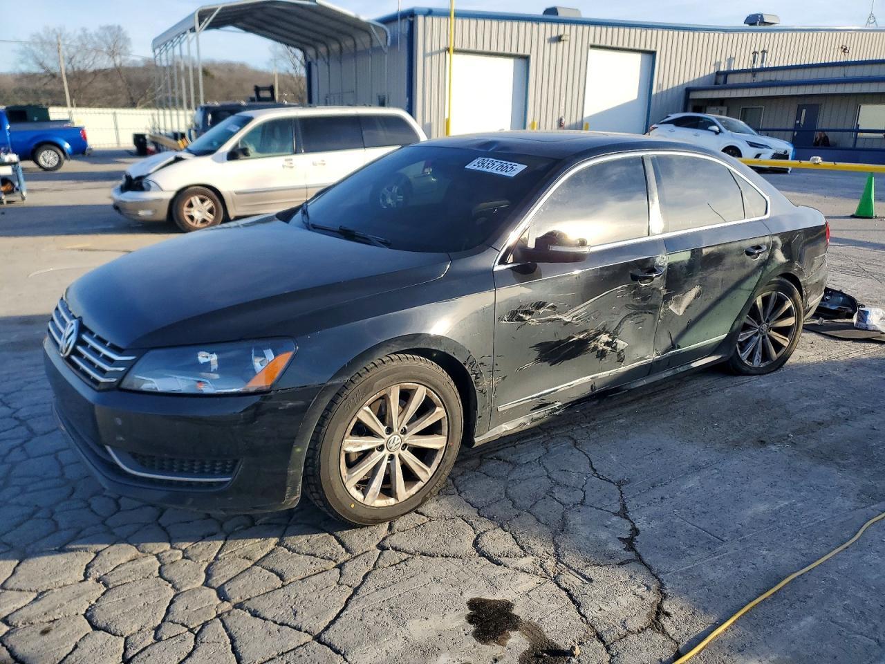2013 Volkswagen Passat Sel