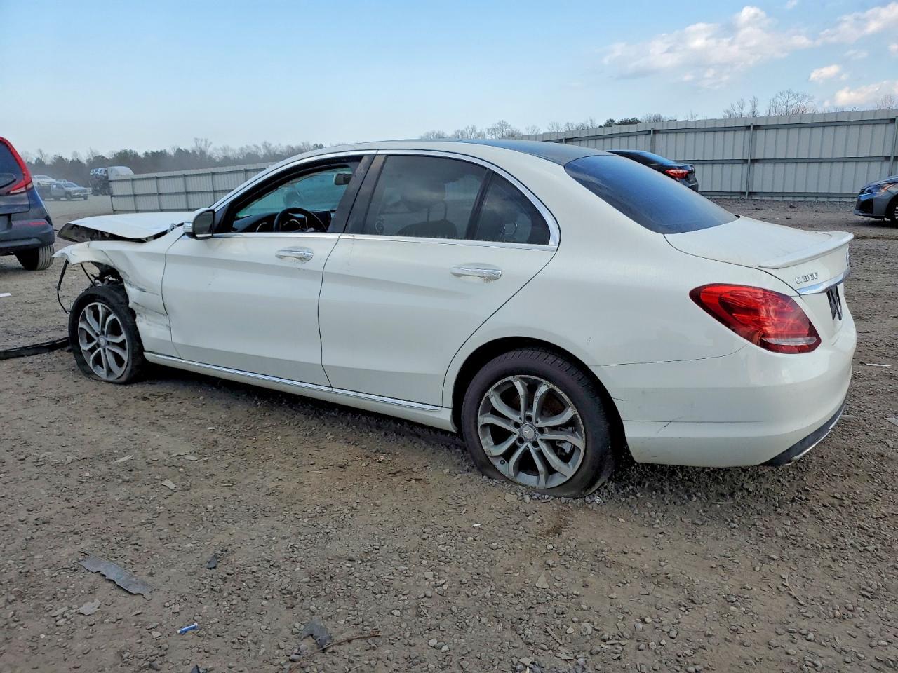 2015 Mercedes-Benz C 300 4Matic - Фото 2