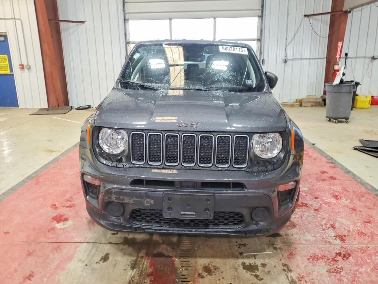 2023 Jeep Renegade Latitude - Image 5