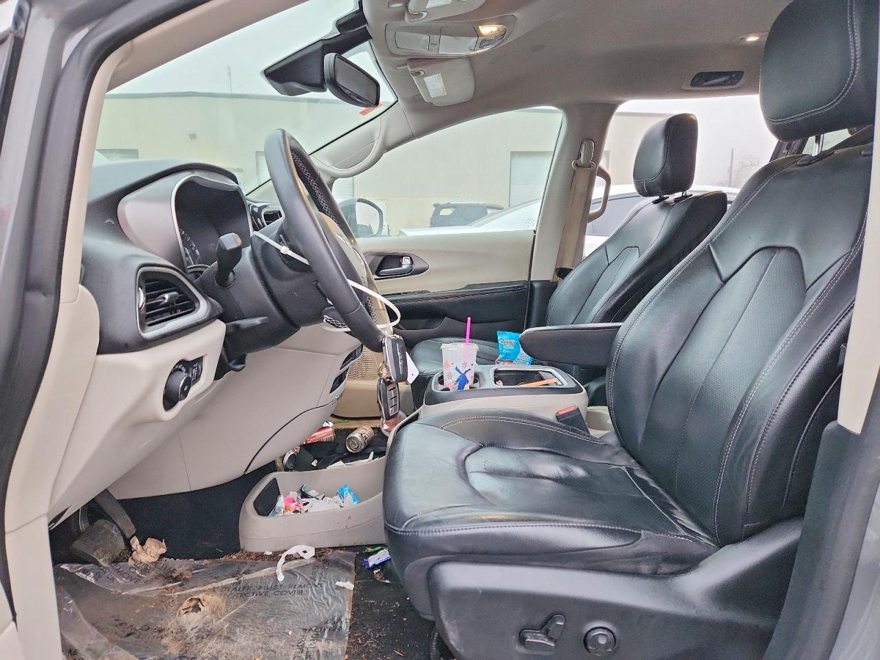 2022 Chrysler Pacifica Touring L - Фото 7
