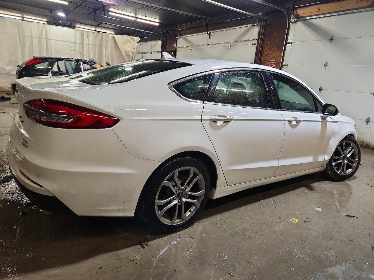 2019 Ford Fusion Sel - Фото 3