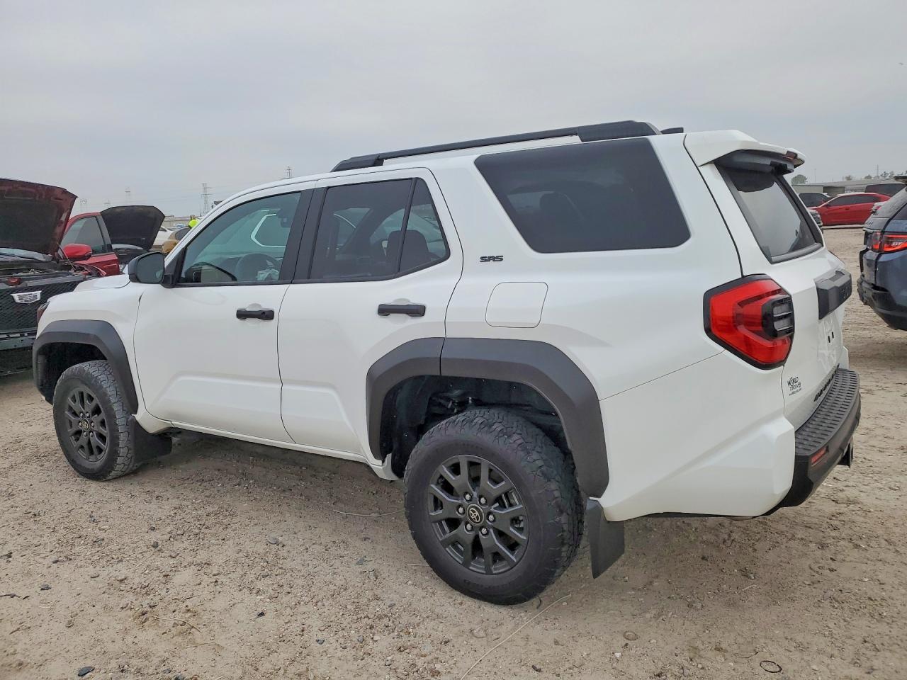 2025 Toyota 4Runner Sr5 - Фото 2