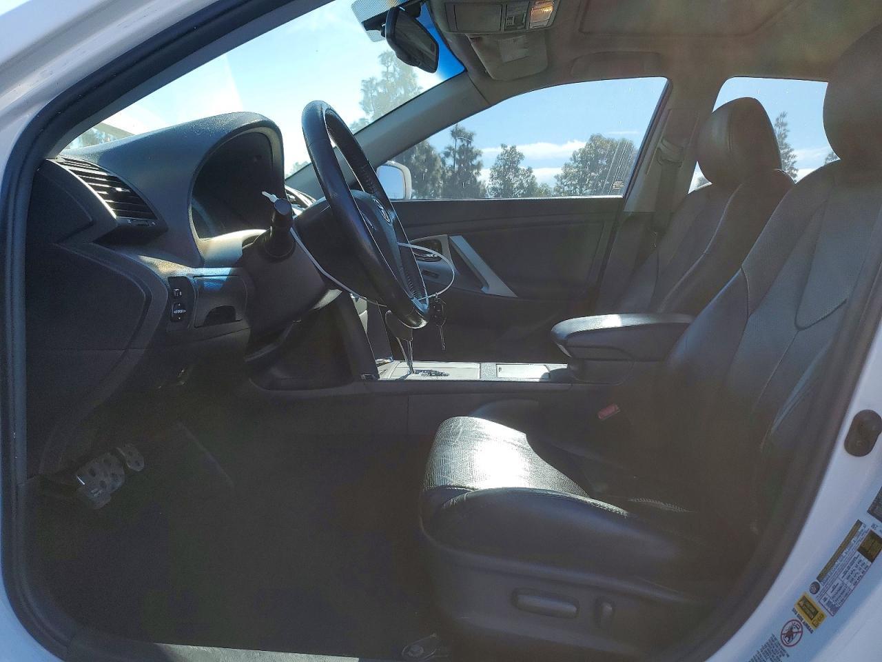 2010 Toyota Camry Auto - Фото 7