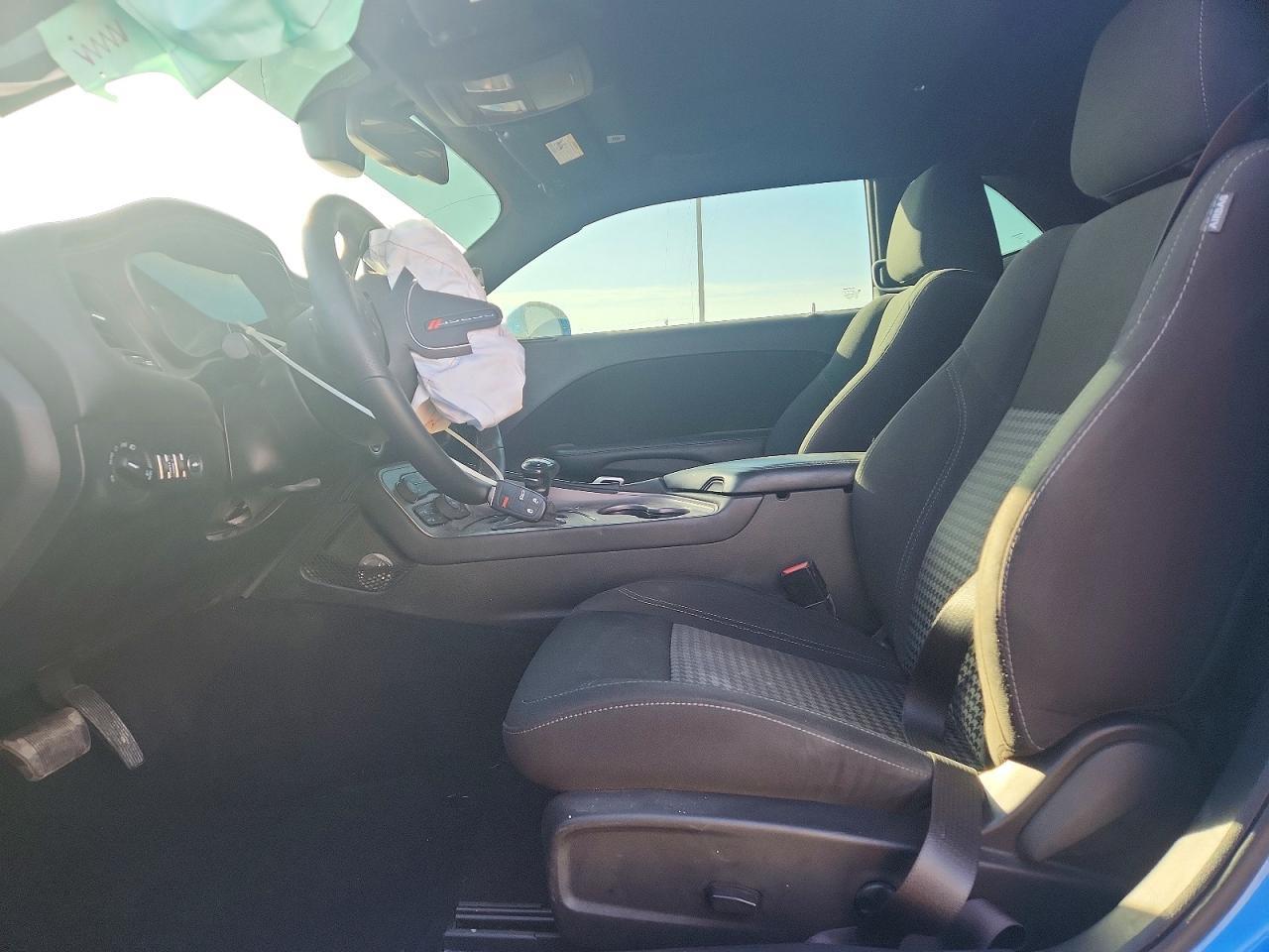 2023 Dodge Challenger Sxt - Image 7