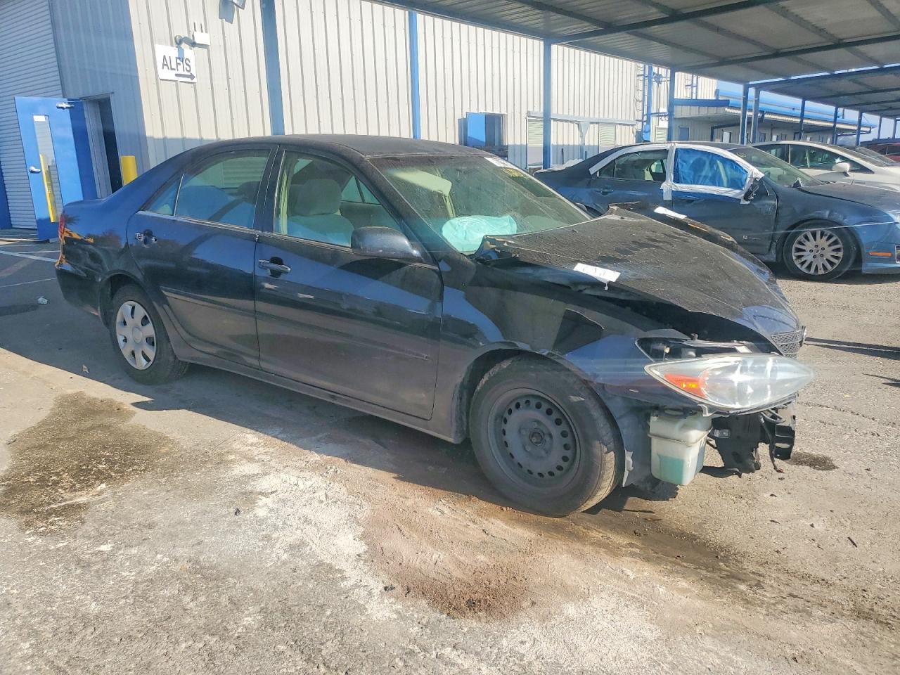 2003 Toyota Camry Le - Image 4