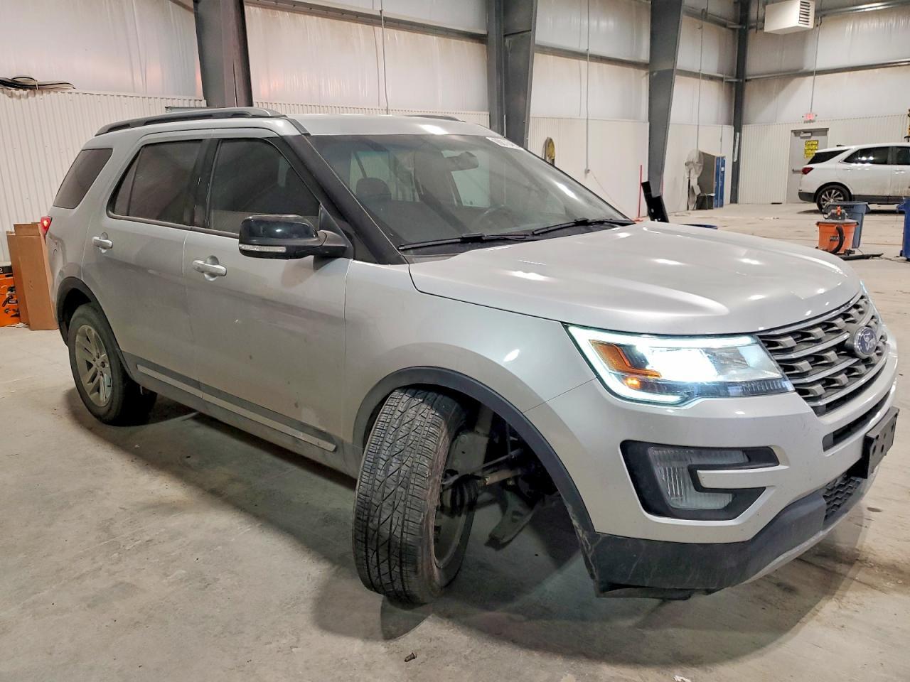 2017 Ford Explorer Xlt - Фото 4