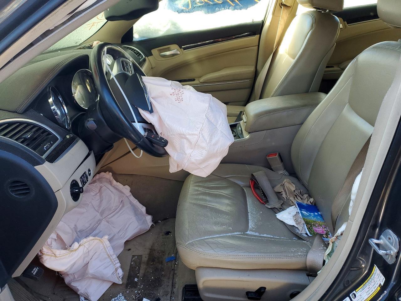 2014 Chrysler 300 - Фото 7