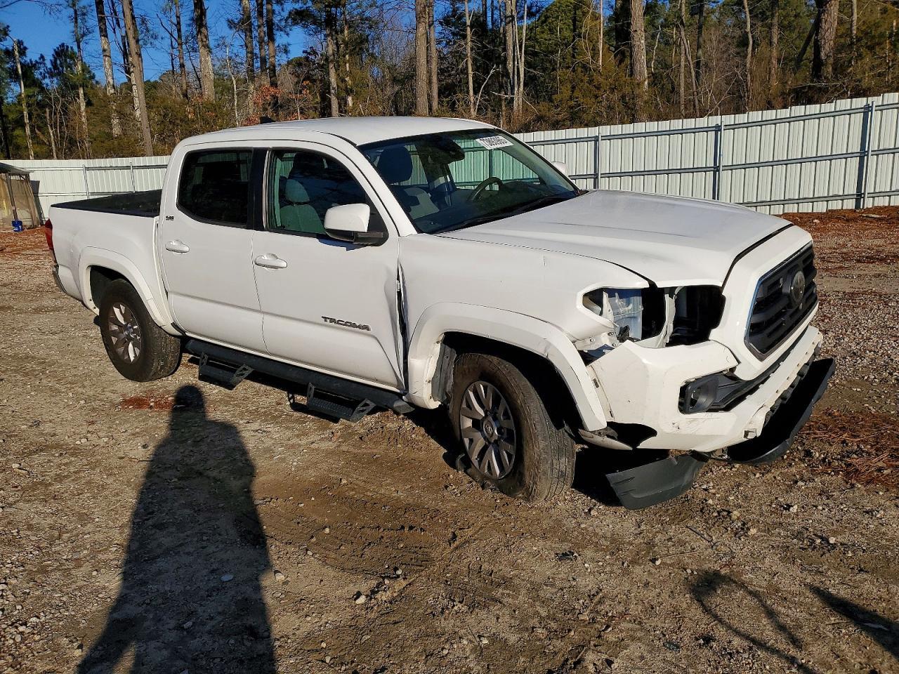 2019 Toyota Tacoma Double Cab - Фото 4
