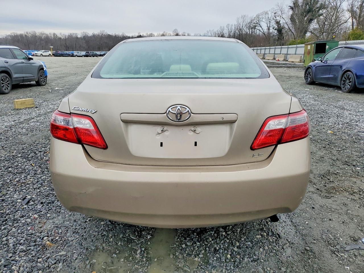 2009 Toyota Camry Le - Image 6