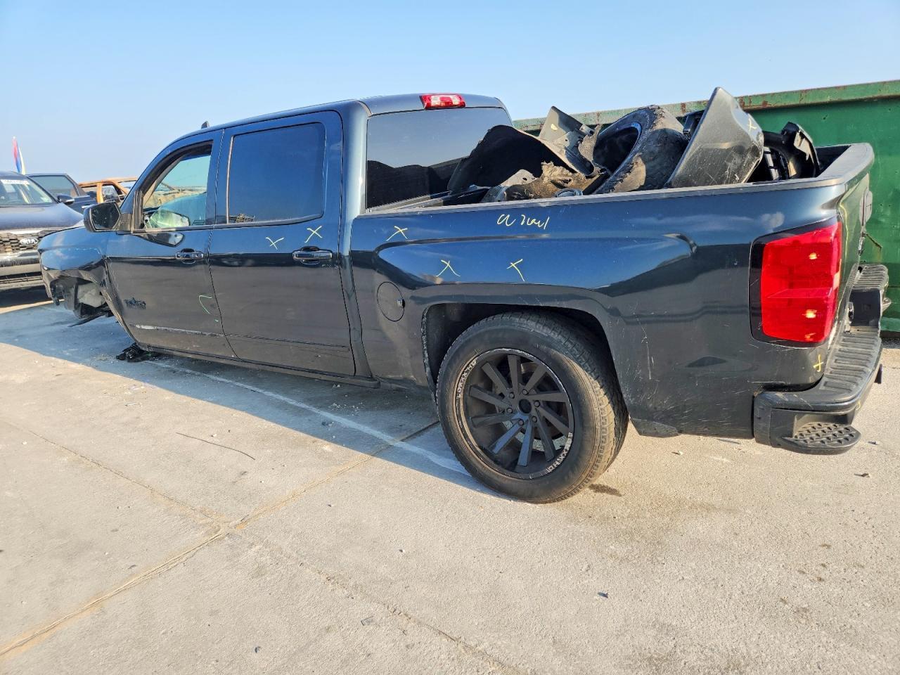 2018 Chevrolet Silverado K1500 Lt - Image 2