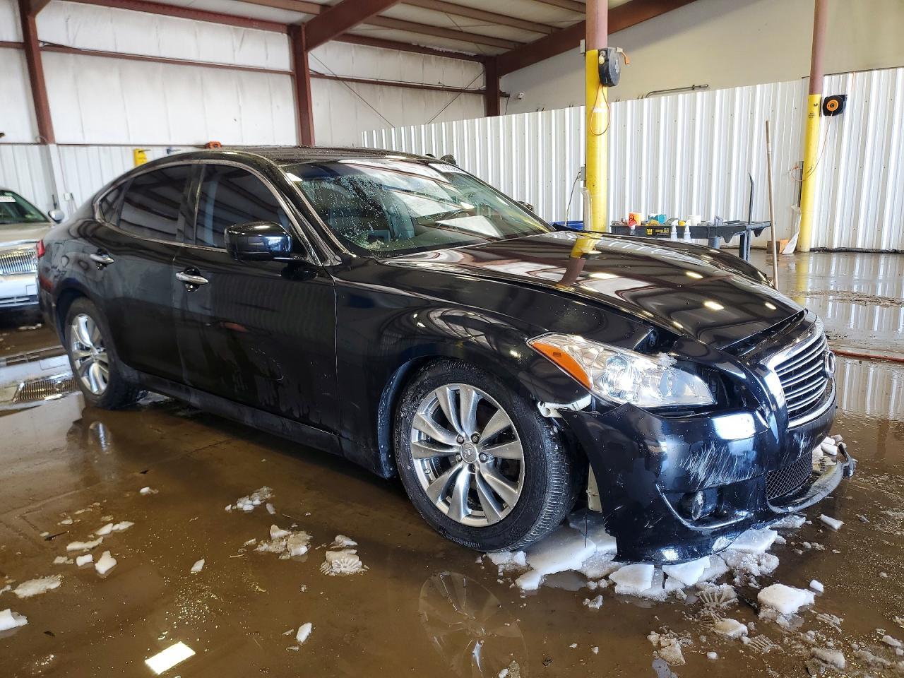 2011 Infiniti M37 X - Image 4