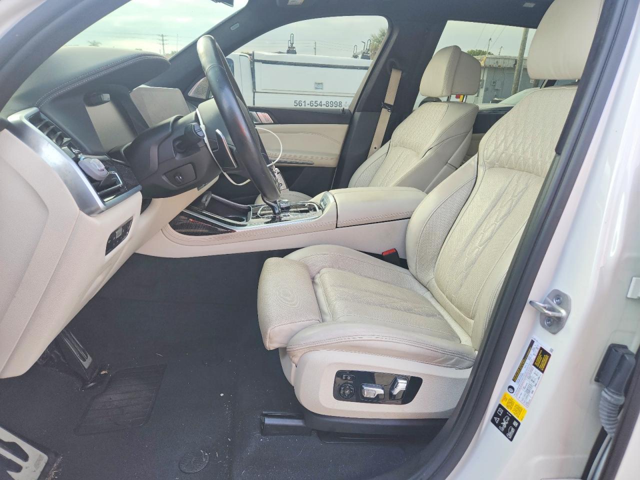 2021 BMW X7 M50I - Фото 7