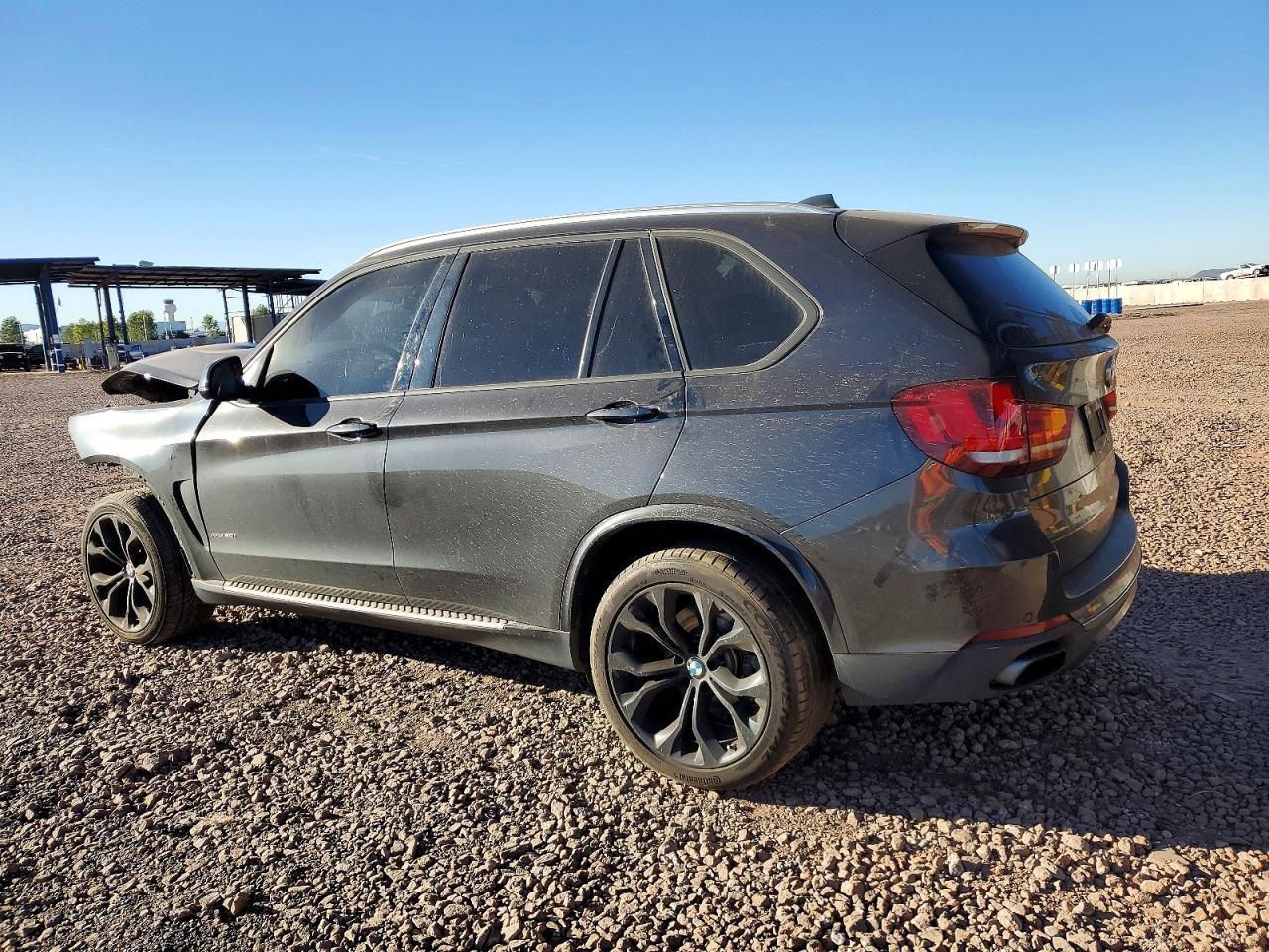 2016 BMW X5 xDrive50I - Фото 2