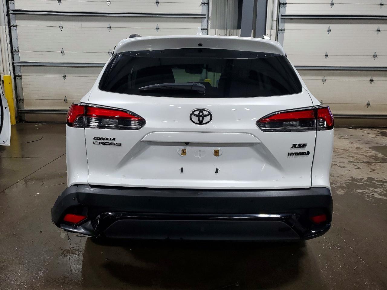 2023 Toyota Corolla Cross Hybrid Xse - Фото 6