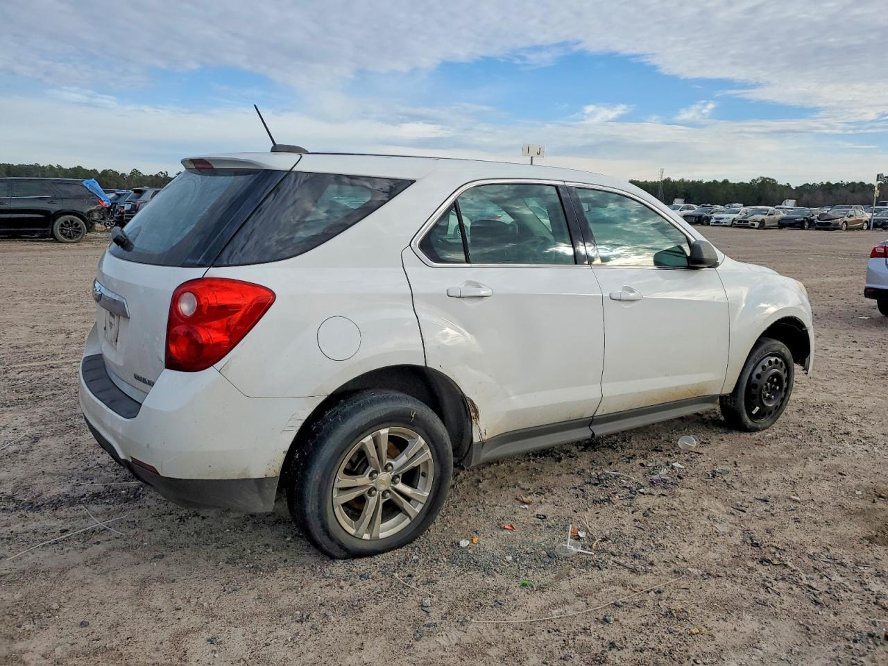 2015 Chevrolet Equinox Ls - Фото 3