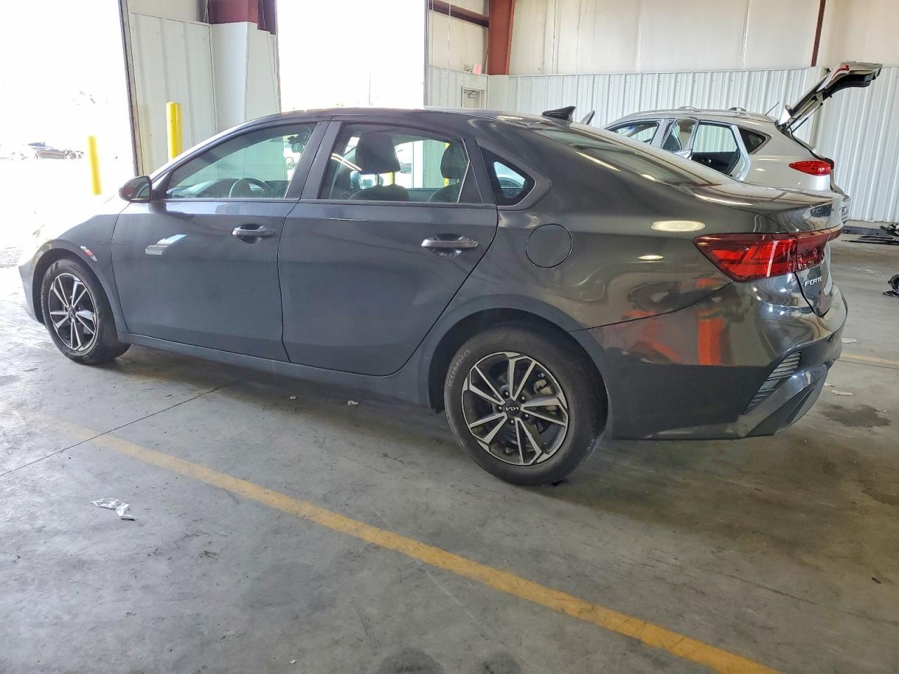 2022 Kia Forte Fe - Фото 2