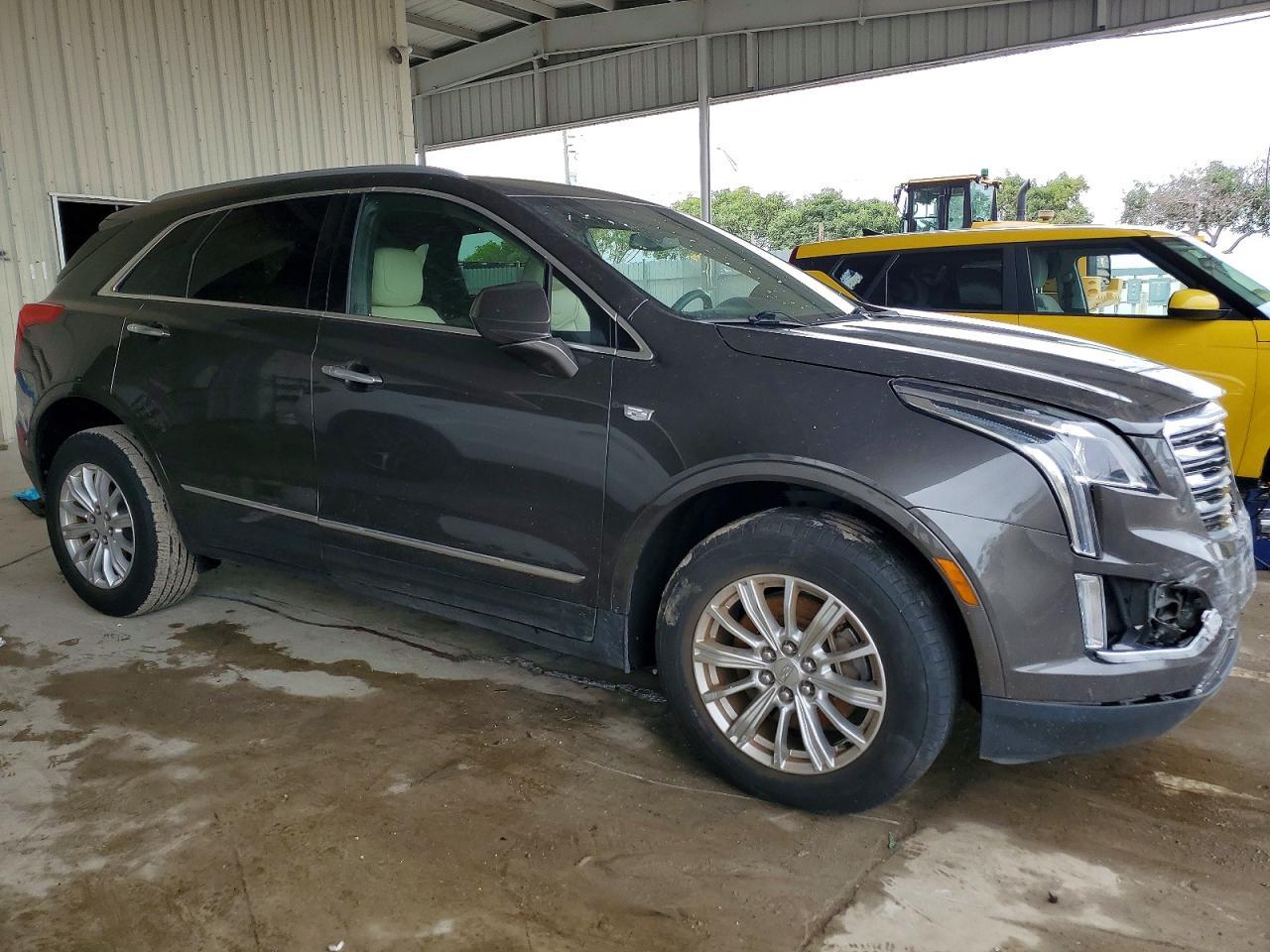 2019 Cadillac Xt5 - Image 4