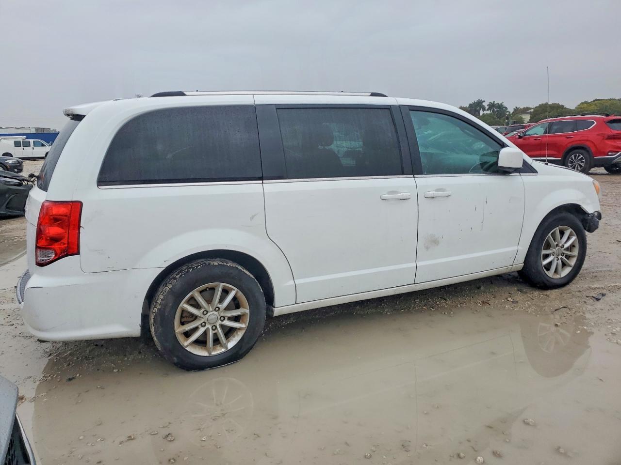 2019 Dodge Grand Caravan Sxt - Фото 3