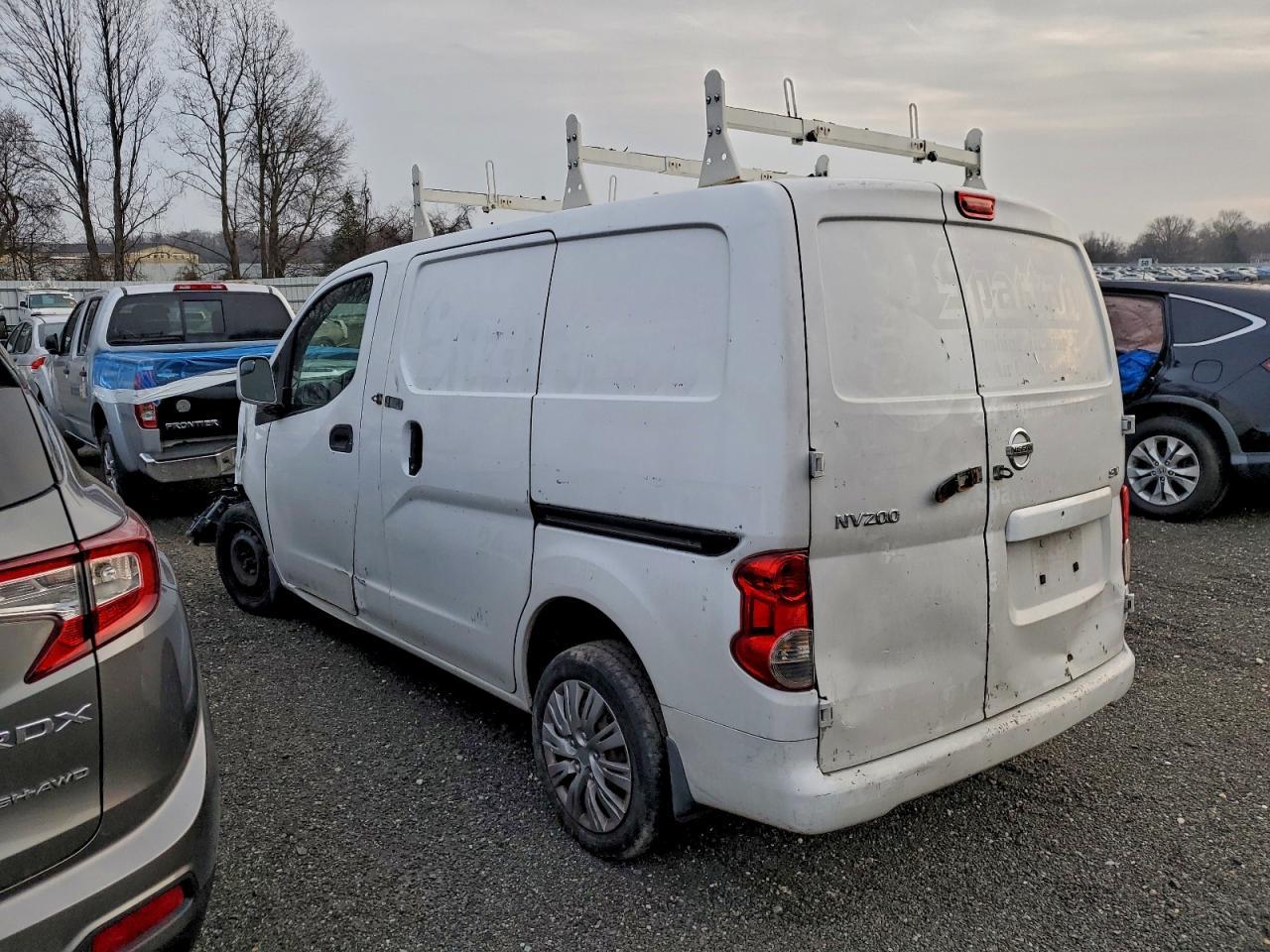 2015 Nissan Nv200 2.5S - Фото 2
