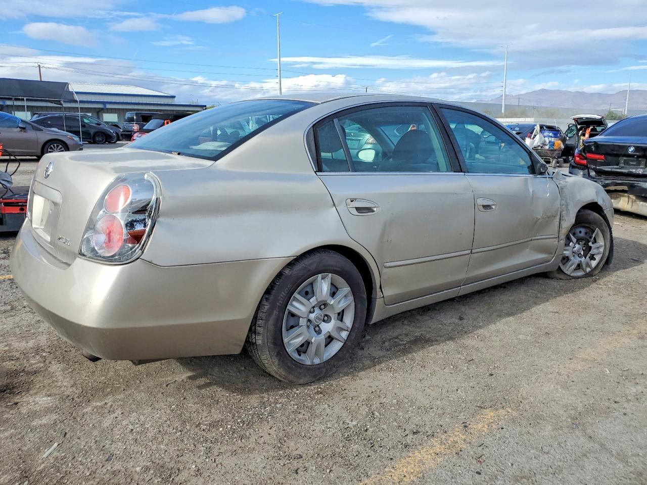 2006 Niss Altima S - Image 3