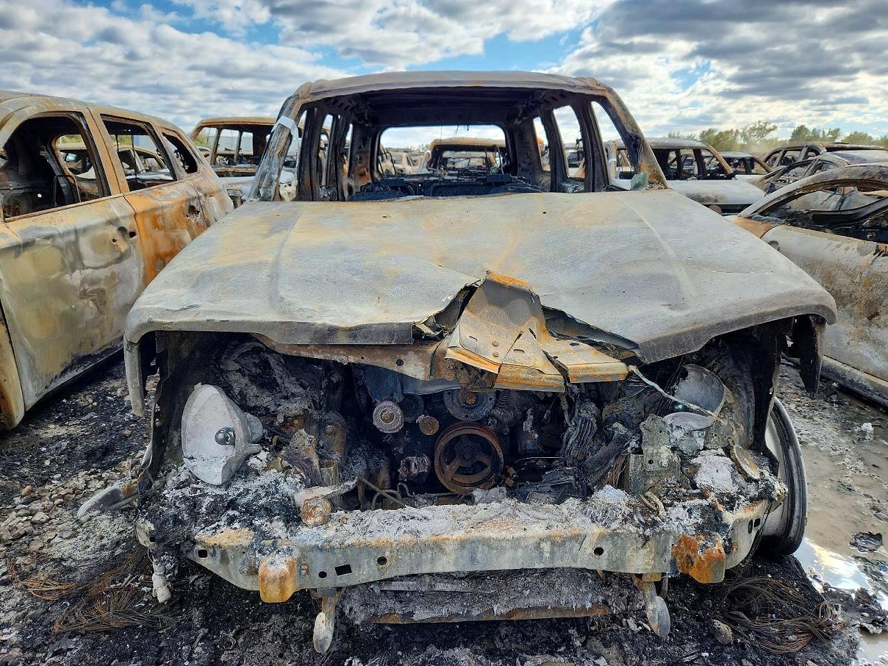 2011 Jeep Liberty Renegade - Фото 5