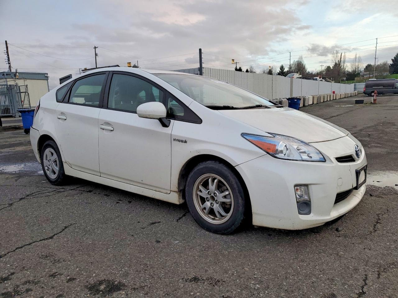 2011 Toyota Prius - Фото 4