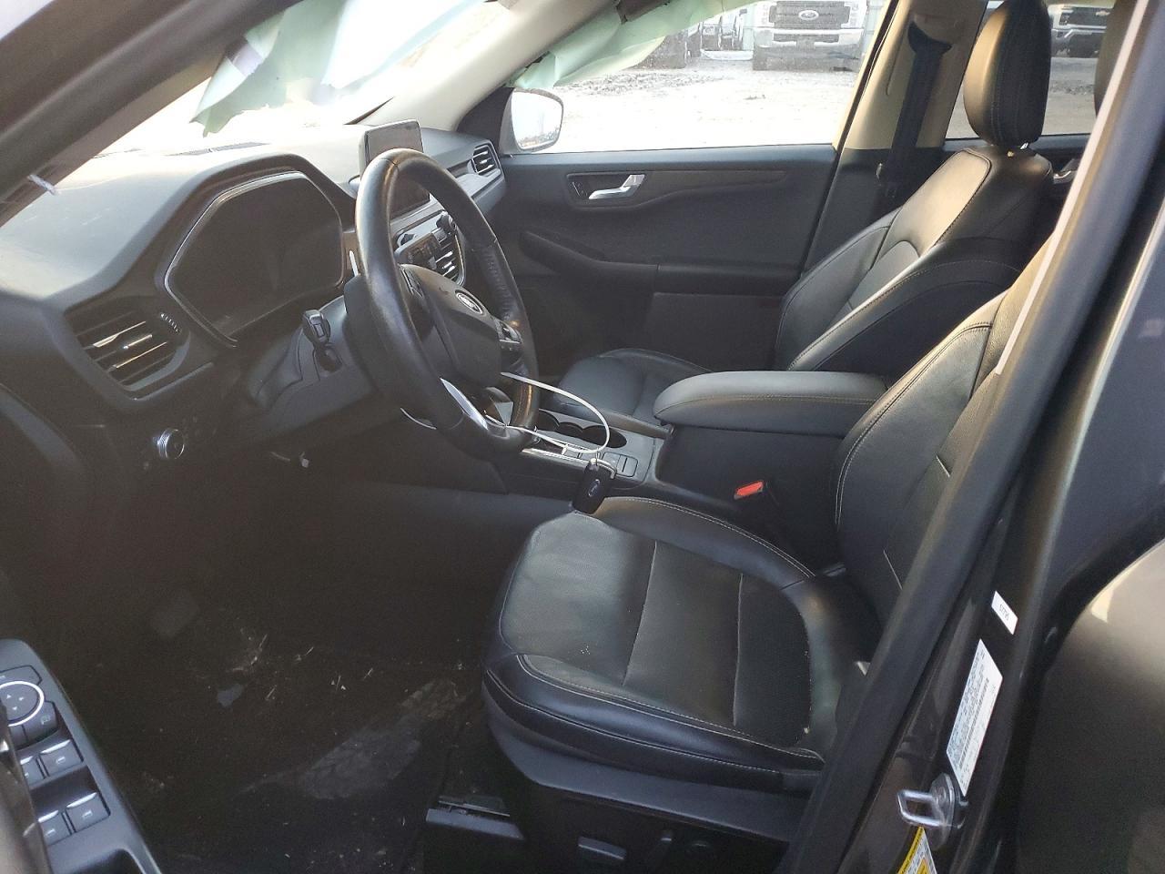 2020 Ford Escape Titanium - Image 7
