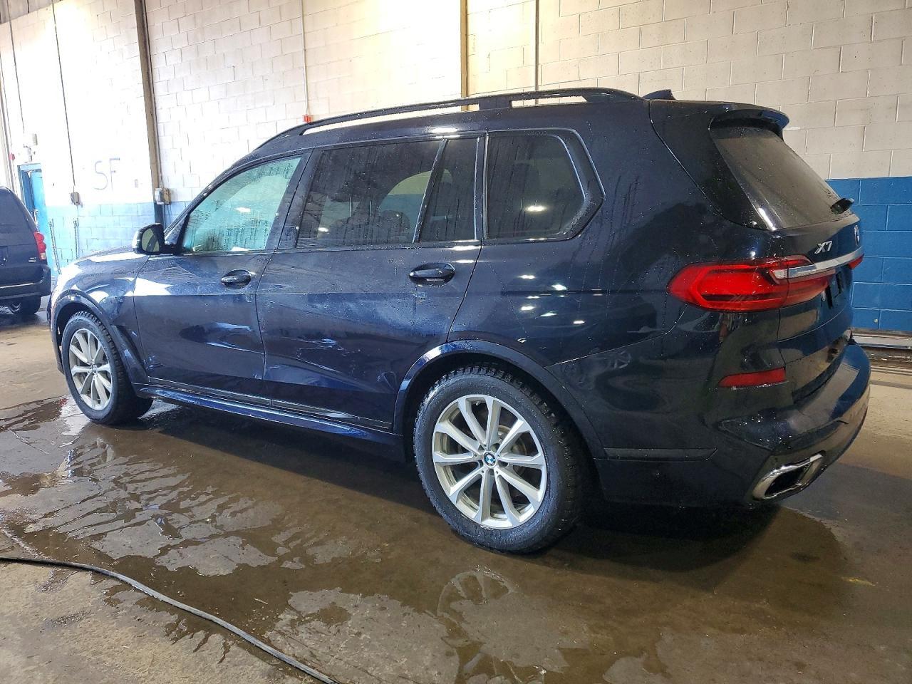 2019 BMW X7 xDrive50I - Фото 2