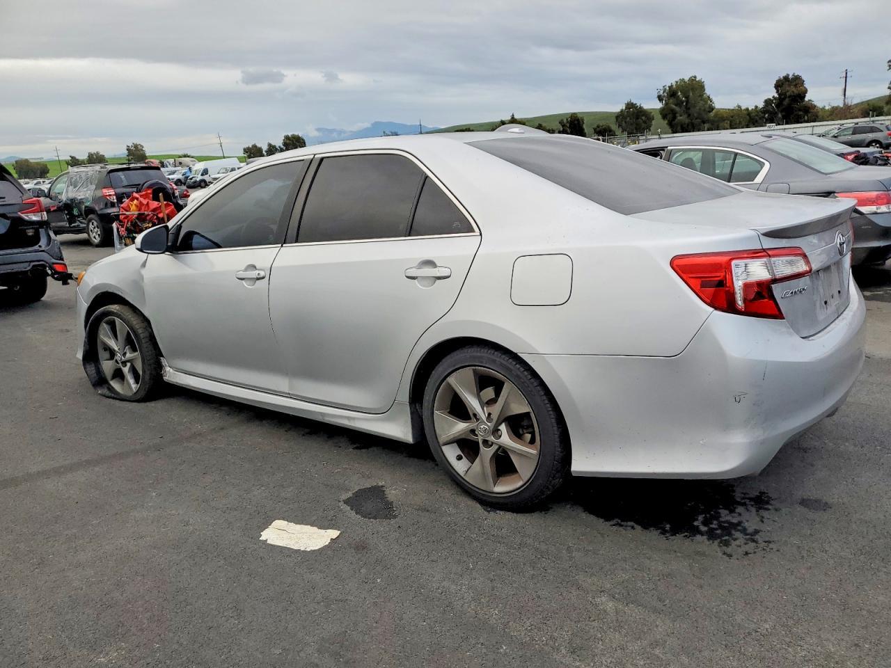 2012 Toyota Camry Se - Image 2