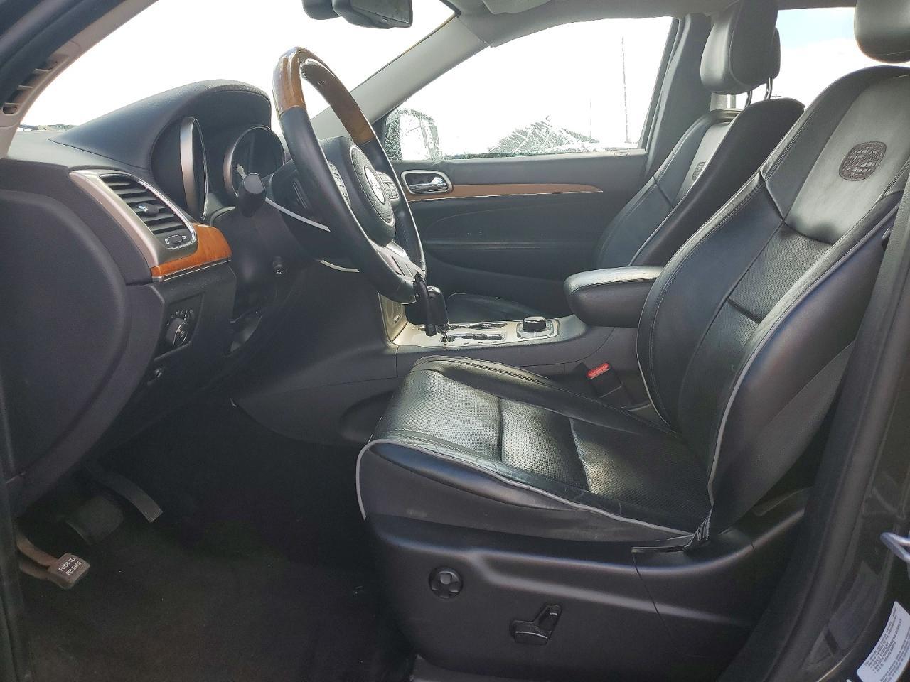 2011 Jeep Grand Cherokee Overland - Image 7