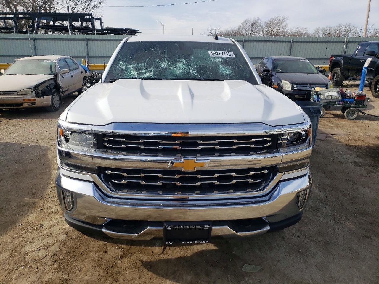 2017 Chev Silverado - Фото 5
